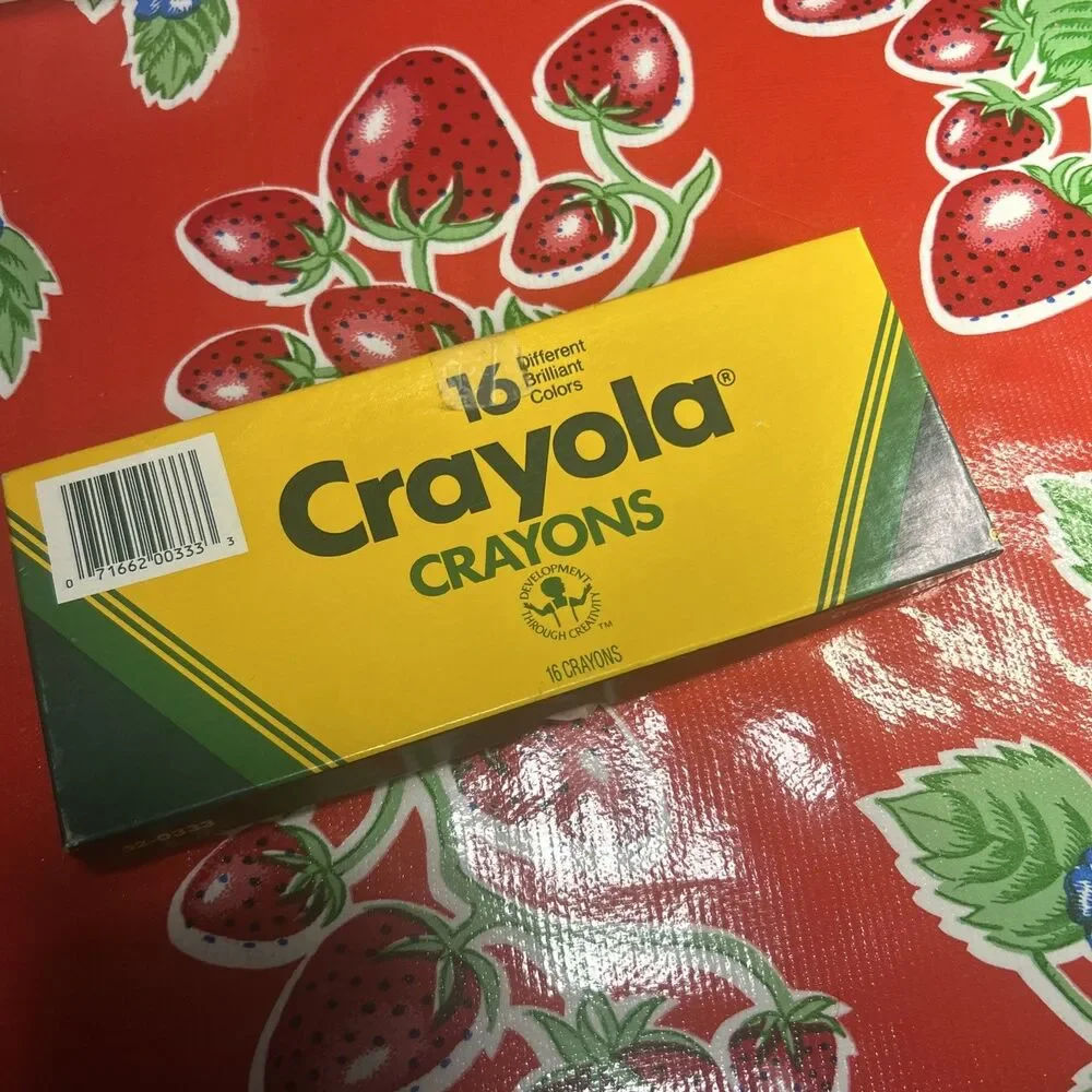 Vintage 1988 Crayola Large Crayons 16 Count Binney & Smith Flat Box